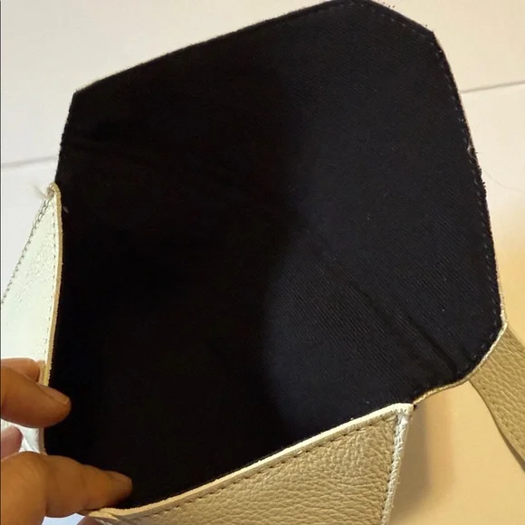 Kobo Roots leather case fit kobo 7" tablet - Picture 7 of 7